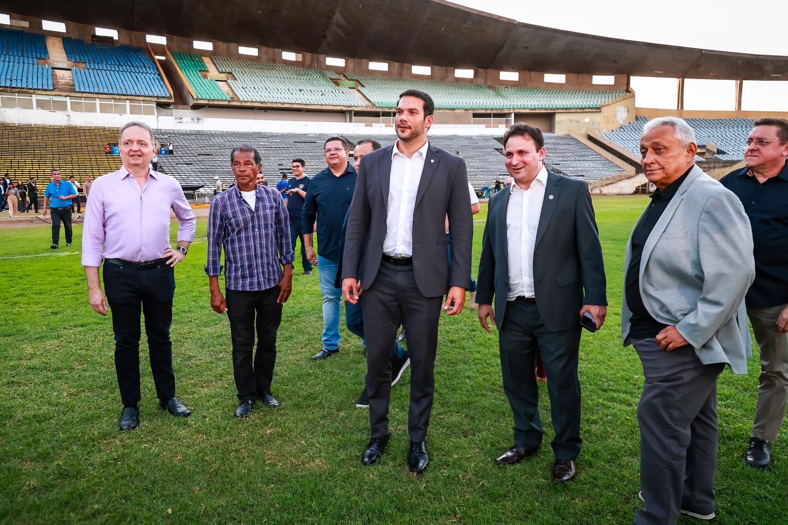 Presidente da CBF visita Albertão em Teresina e projeta investimentos no estádio
