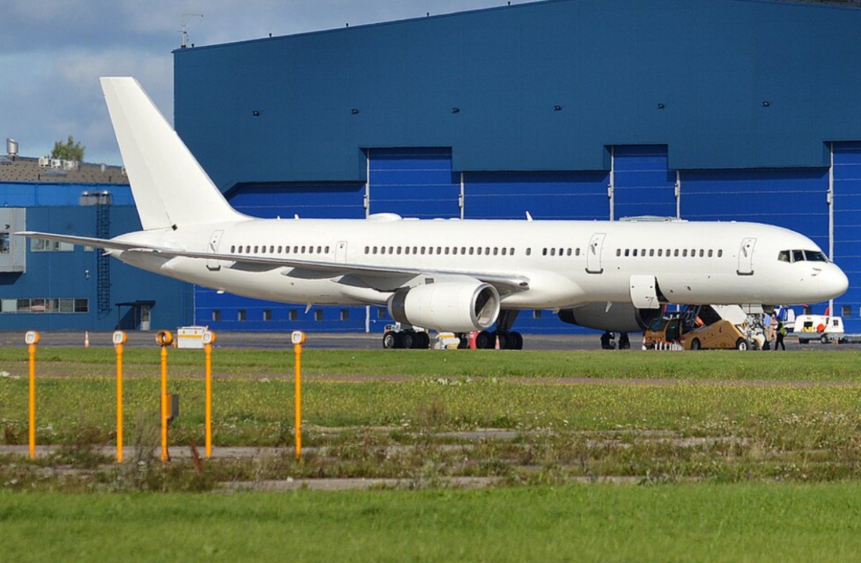Avião especial do governo dos EUA pousa em Porto Alegre e segue para São Paulo