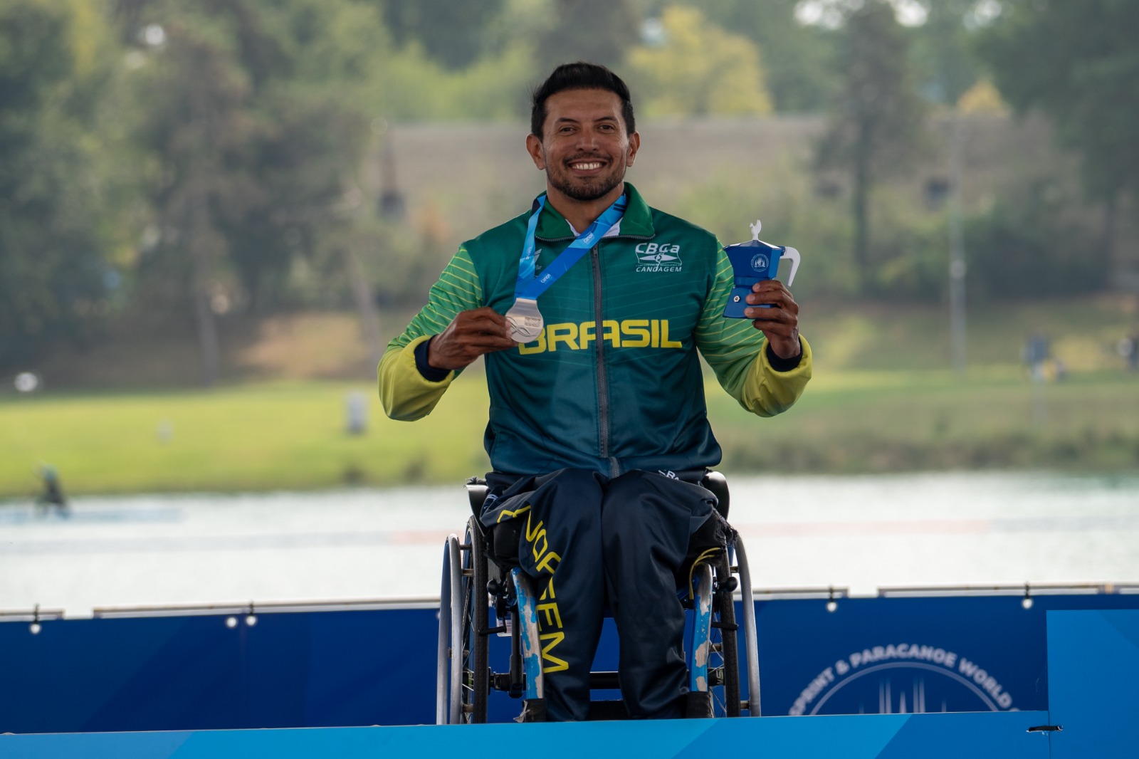 Piauiense Luís Carlos Cardoso garante prata no Mundial de Paracanoagem