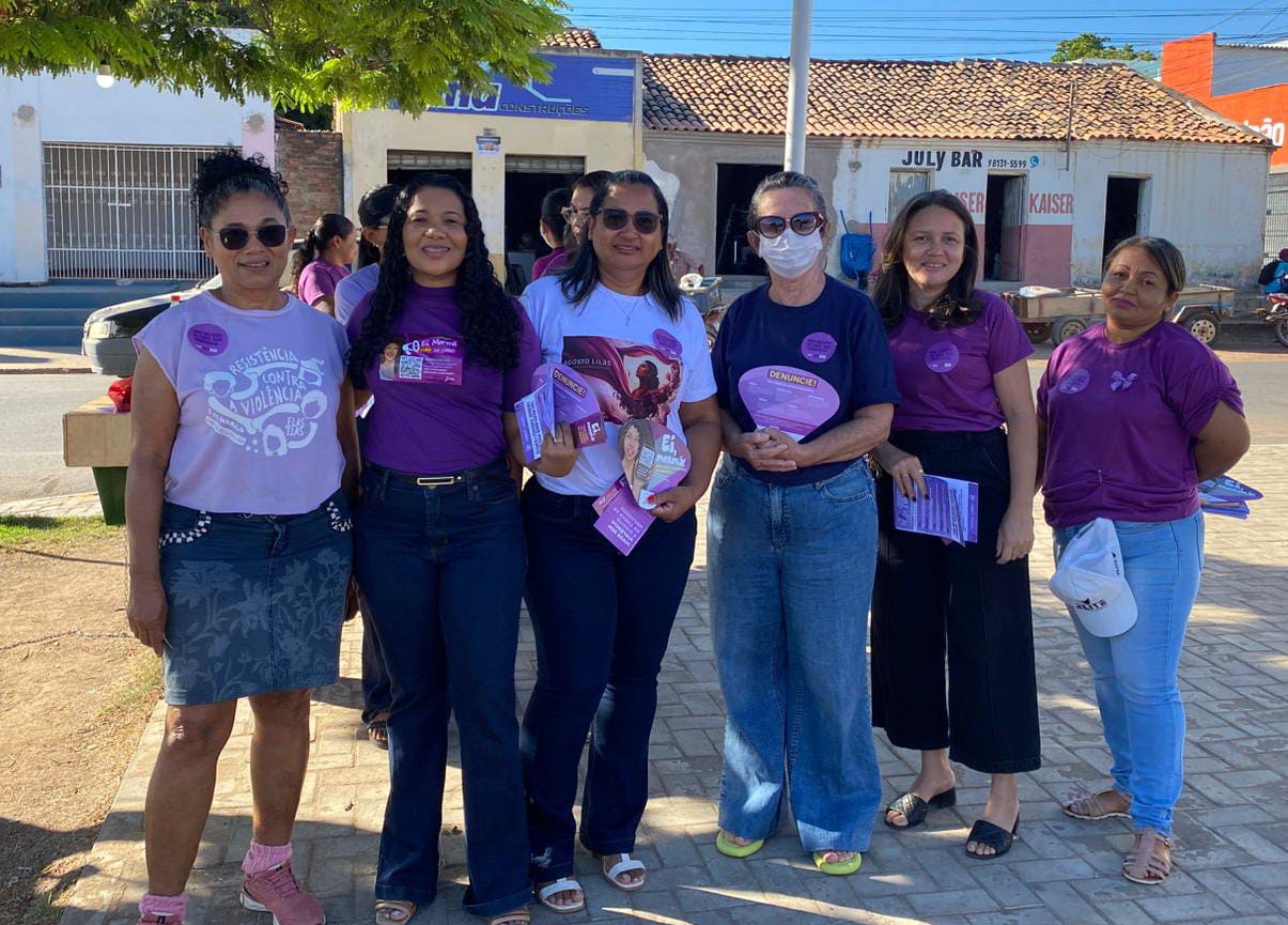 Vereadora Evinólia Lago participa da Blitz do Agosto Lilás e reforça luta contra a violência de gênero