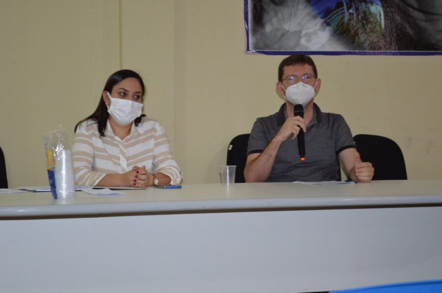 Foto: Reunião Secretaria de saúde de Bom Jesus e Vigilância Sanitária. Decreto e novas medidas de combate a covid-19 (Portal Ponto X)