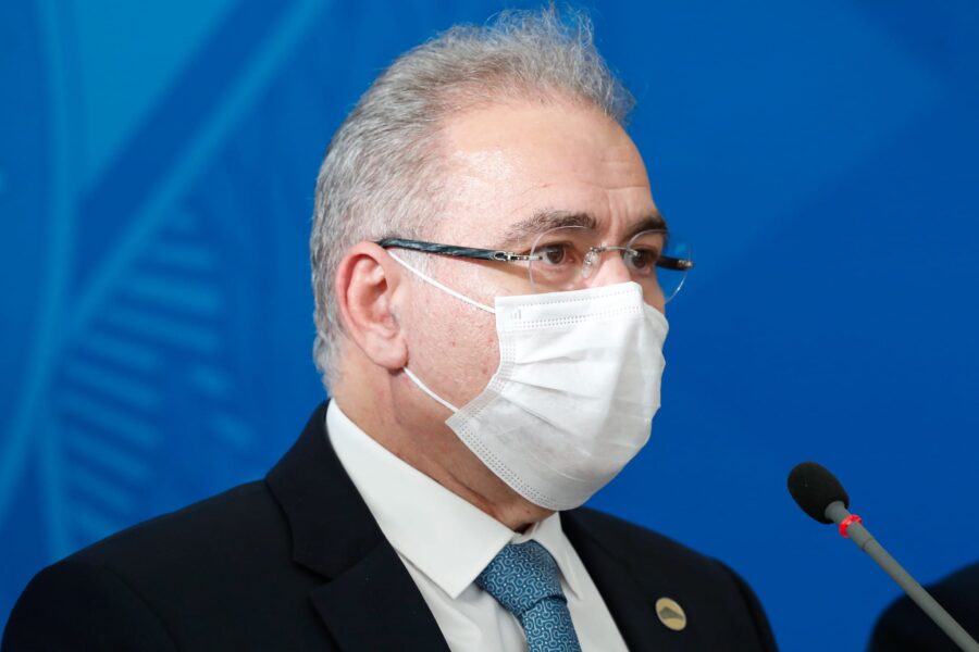 Portaria assinada por Marcelo Queiroga viabiliza o repasse de cerca de R$ 1 bilhão aos municípios brasileiros para o combate à Covid (Foto: Alan Santos)