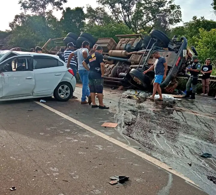 Foto: Acidente na BR-135, São Gonçalo do Gurgueia (Redes Sociais)