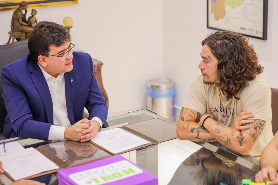 Cerca de 15 mil estudantes de ensino médio da rede pública do Piauí terão curso de tecnologia e robótica (foto: FOTO: Gabriel Paulino)