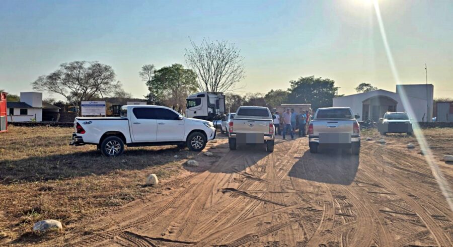 Trabalhadores e Empresários Protestam por Dívidas de Empresa de Energia Solar Cobra Brasil em Cristino Castro