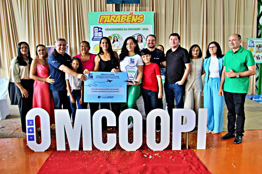 Alunos do Peniel são premiados na Olimpíada de Matemática e Português das Cooperativas do Piauí (Foto: Ronilton Leal)